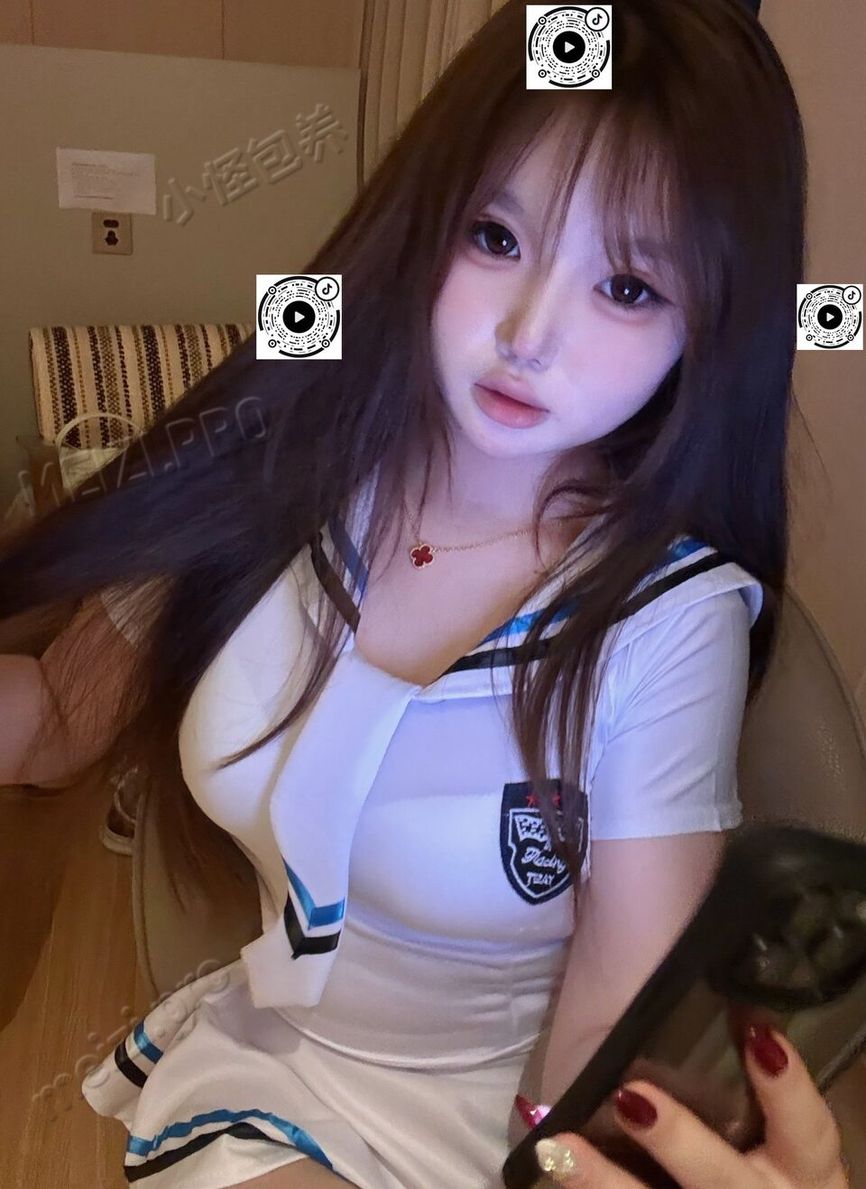 上海 上海 19岁 162cm 102 C杯 待业 会给情绪价值,乖巧听话,可爱,嫩,紧,滑,可口,可无套,可内,多姿势,不死鱼,不是很过分的要求都可以接受 抽烟纹身:不抽烟有纹身 SM:是 无套:可 口交:可 过夜:可 同居:可 可飞:可 价格:6-9 特点:会给情绪价值,乖巧听话,可爱,嫩,紧,滑,可口,可无套,可内,多姿势,不死鱼,不是很过分的要求都可以接受