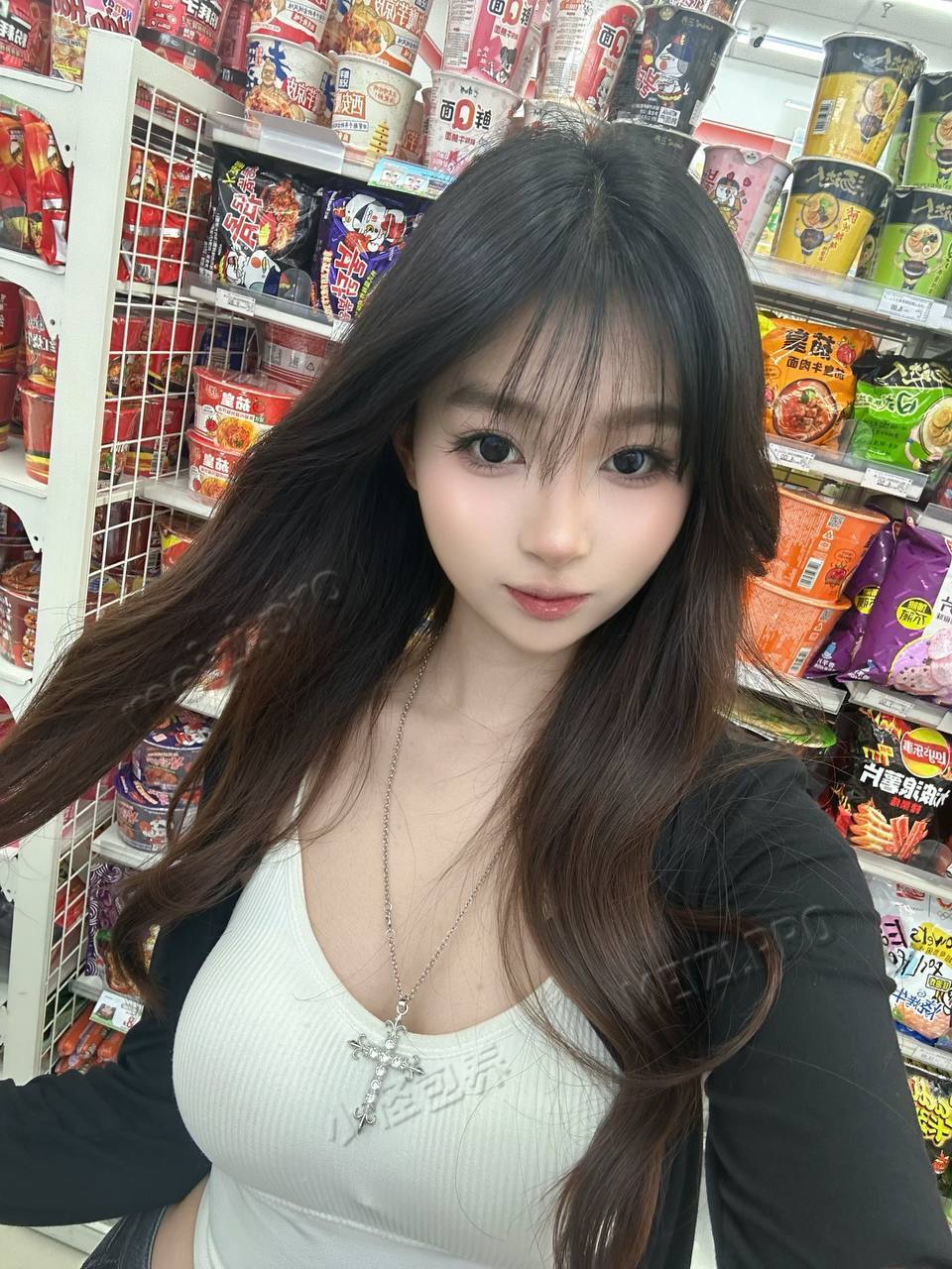 山东 菏泽 18岁 162cm 97 B杯 学生 紧,会打游戏 抽烟纹身:无 SM:是 无套:可 口交:可 过夜:可 同居:可 可飞:可 价格:5 特点:紧,会打游戏
