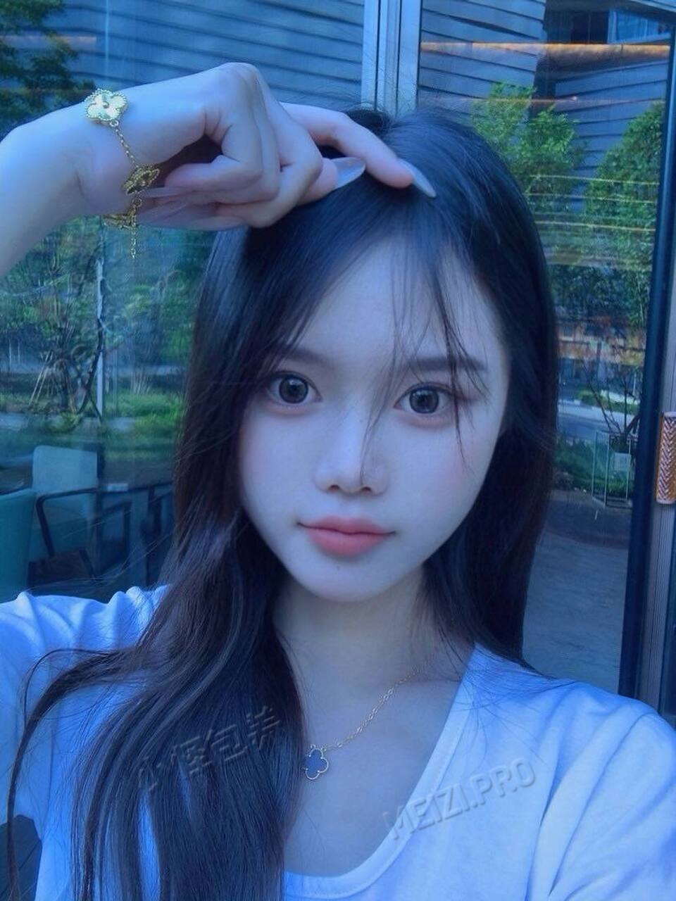 浙江 杭州 18岁 168cm 45 B杯 学生 清纯学妹 圈子干净良家女孩 暑假兼职赚点生活费 开学就不干了 腿长 很白 身体柔软 害羞文静听话 抽烟纹身:无 SM:是 无套:可 口交:可 过夜:可 同居:可 可飞:能 价格:10 特点:清纯学妹 圈子干净良家女孩 暑假兼职赚点生活费 开学就不干了 腿长 很白 身体柔软 害羞文静听话