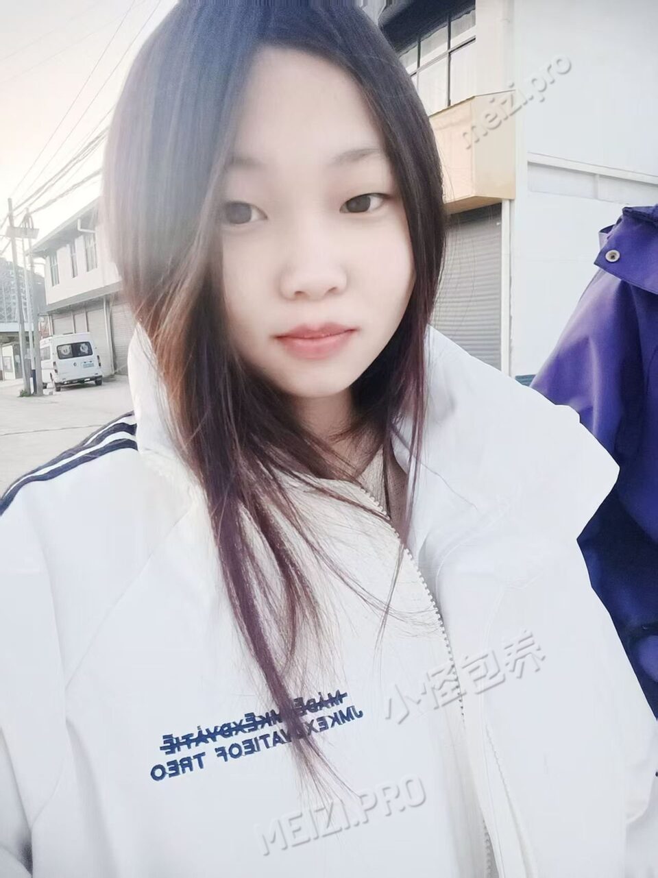 广东 东莞 18岁 160cm 94 B杯 前台 情绪问题听话懂事 可口可无可内可飞 床上放得开 可以解锁不同的姿势 抽烟纹身:有抽烟有纹身 SM:是 无套:可 口交:可 过夜:可 同居:可 价格:8 特点:情绪问题听话懂事 可口可无可内可飞 床上放得开 可以解锁不同的姿势