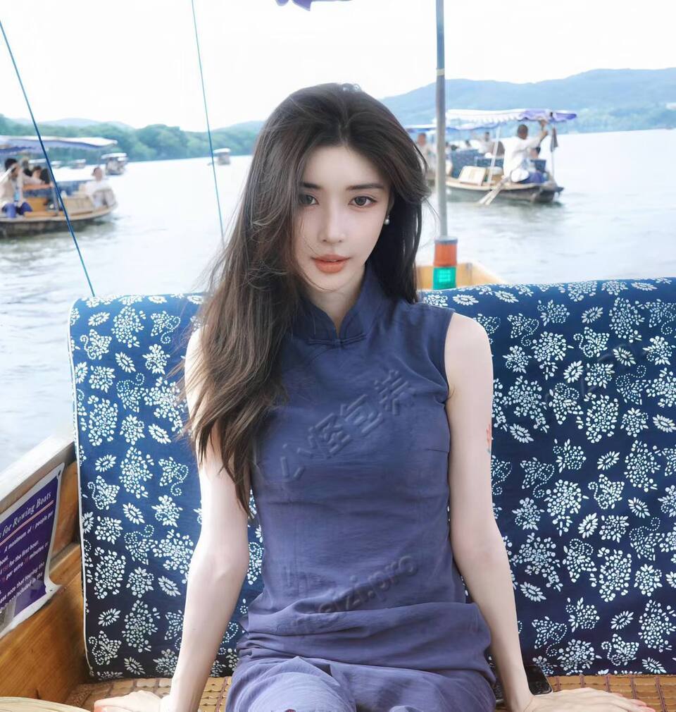 广东 深圳 22岁 164cm 86 B杯 自媒体 名校毕业,真人更灵动漂亮,皮肤白,精致秀气,身材比例好,爱跳舞柔韧性强,清纯甜美性格大方,高学历高认知,雅思6.5,爱看书,研究心理学玄学,有催眠师证 抽烟纹身:不抽烟有纹身 SM:是 无套:否 口交:可 过夜:可 同居:可 可飞:可 外省,能出国 价格:15 特点:名校毕业,真人更灵动漂亮,皮肤白,精致秀气,身材比例好,爱跳舞柔韧性强,清纯甜美性格大方,高学历高认知,雅思6.5,爱看书,研究心理学玄学,有催眠师证