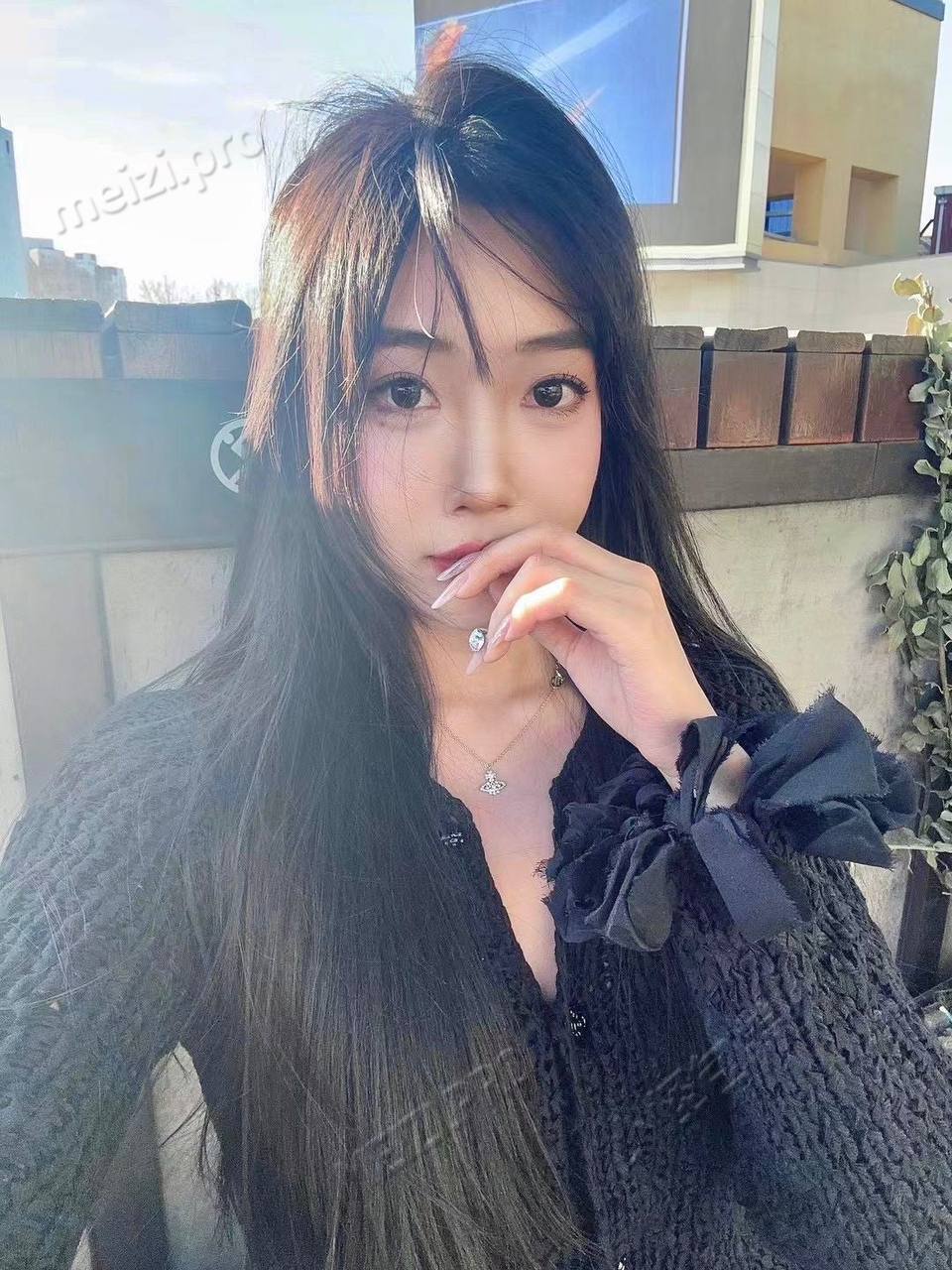 广东 深圳 25岁 170cm 97 B杯 艺术本科毕业 一本艺术专业毕业 无整 不抽烟不喝酒没有纹身、有素质不俗气、喜欢做饭健身,生活简单,性格开朗大方 懂事听话性格好有反差感,体贴会照顾人 抽烟纹身:无 SM:是 无套:否 口交:可 过夜:可 同居:可 可飞:可 能出国 价格:20 特点:一本艺术专业毕业 无整 不抽烟不喝酒没有纹身、有素质不俗气、喜欢做饭健身,生活简单,性格开朗大方 懂事听话性格好有反差感,体贴会照顾人