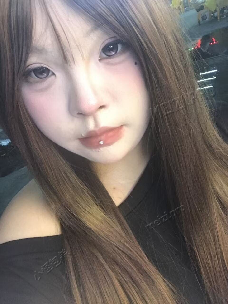黑龙江 哈尔滨 20岁 160cm 128 B杯 无 乖巧懂事 听话事少 抽烟纹身:有纹身 SM:否 无套:否 口交:可 过夜:可 同居:否 可飞:可 价格:2 特点:乖巧懂事 听话事少