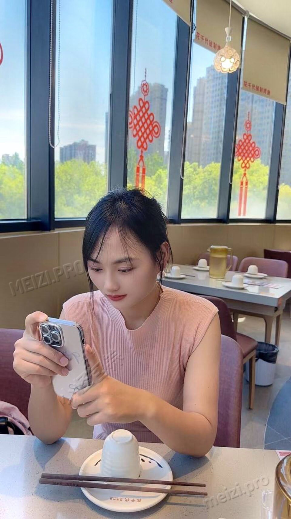 河南 南阳 25岁 165cm 110 主播 能接受事物多,放得开 抽烟纹身:无 SM:是 无套:可 口交:可 过夜:偶尔 同居:否 可飞:偶尔 主要南阳周边 价格:4 特点:能接受事物多,放得开