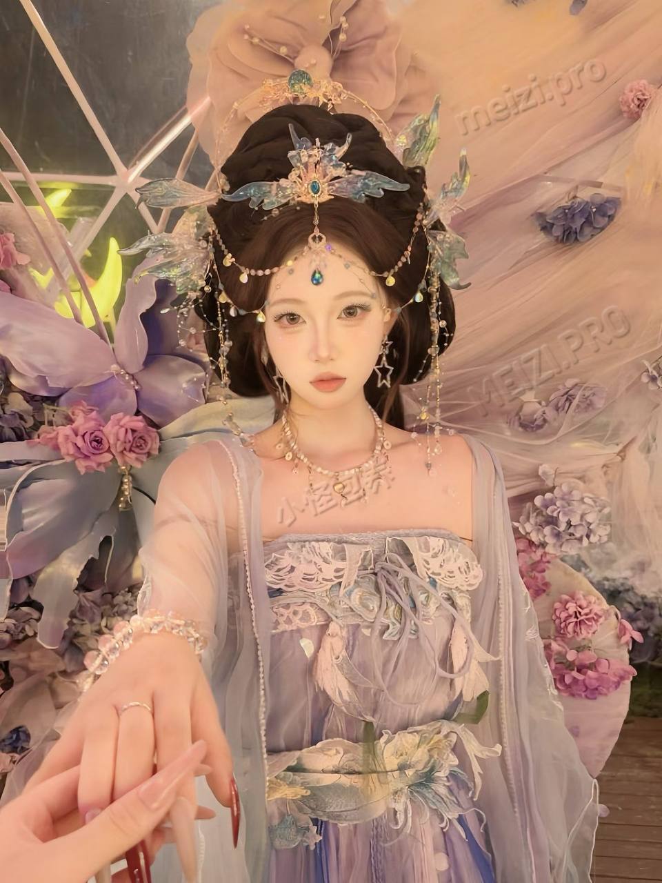 河南 南阳 19岁 166cm 102 C杯 主播 抽烟纹身:无 SM:是 无套:可 口交:可 过夜:可 同居:否 可飞:可 其他城市可 港澳否 价格:20