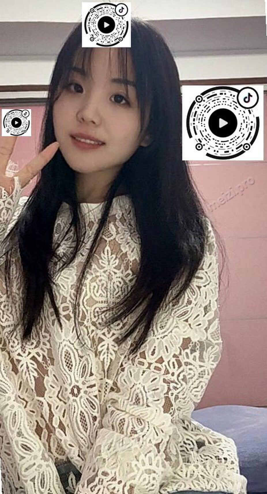 浙江 宁波 31岁 159cm 95 B杯 设计 会提供情绪价值，甜美清纯，长腿完美比例 抽烟纹身:无 SM:否 无套:可 口交:可 过夜:可 同居:否 可飞:可 价格:2-4 特点:会提供情绪价值，甜美清纯，长腿完美比例