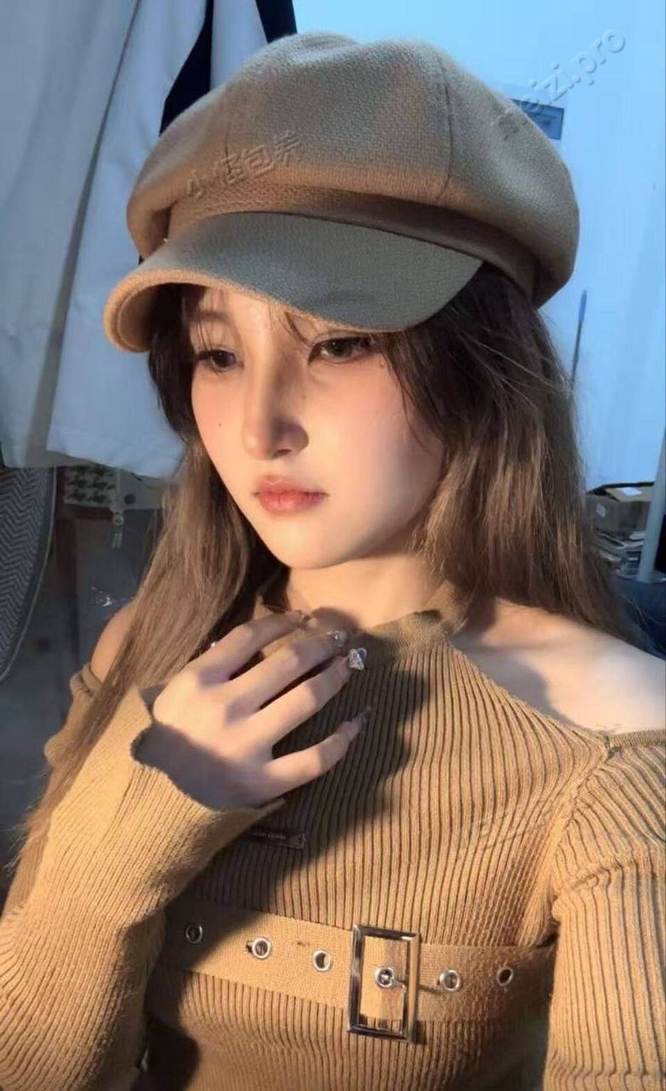 陕西 西安 21岁 160cm 104 B杯 学生 脾气好,性格开朗 抽烟纹身:无纹身 SM:否 无套:可 口交:可 过夜:可 同居:否 可飞:可 价格:4-8 特点:脾气好,性格开朗