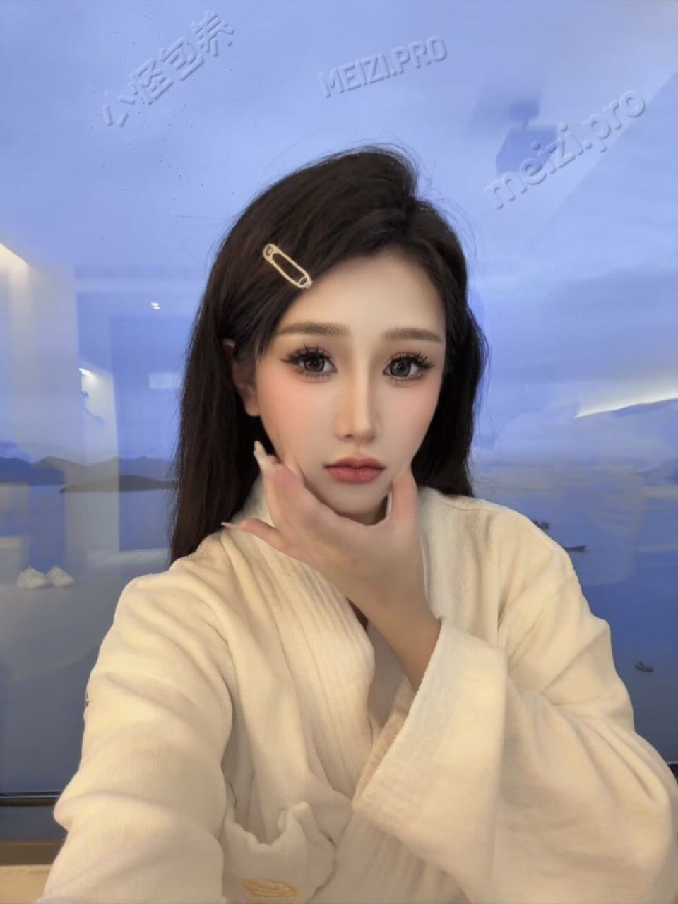 浙江 嘉兴 24岁 160cm 160 金融 旅游 无套:否 过夜:可 同居:否 可飞:可 价格:15 特点:旅游