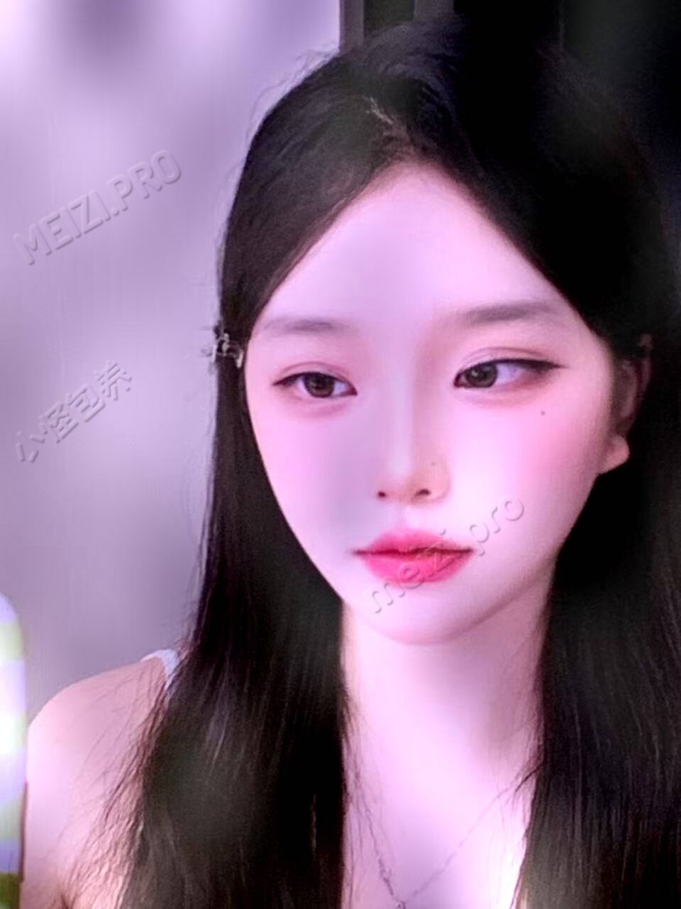 浙江 义乌 21岁 165cm 120 B杯 美甲 优,可发生关系 抽烟纹身:有 SM:否 无套:否 口交:否 过夜:否 同居:否 可飞:否 价格:8 特点:优,可发生关系