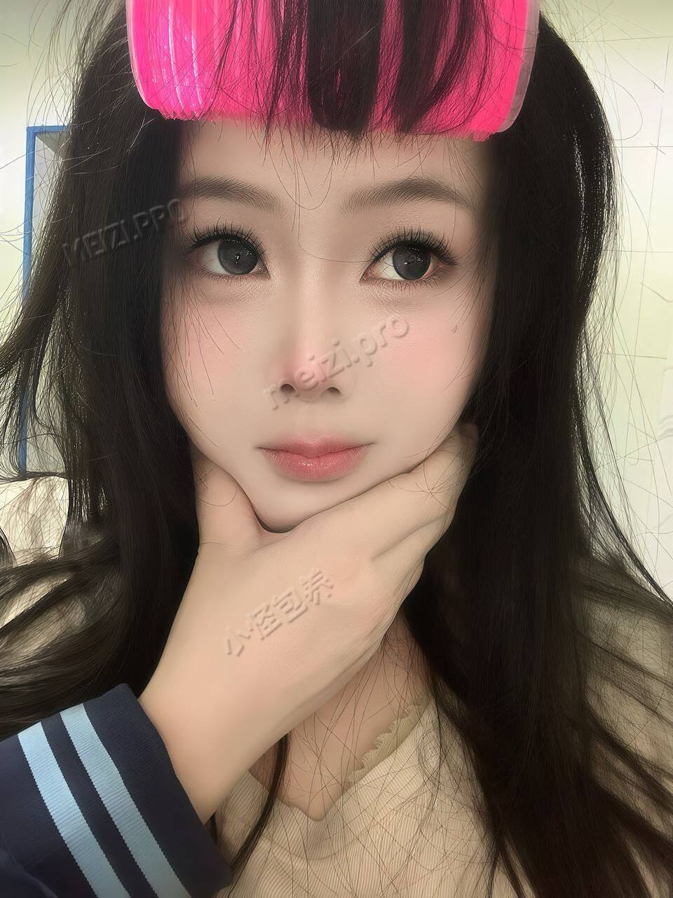 山东 青岛 18岁 170cm 150 C杯 学生 抽烟纹身:无 SM:是 无套:否 口交:可 过夜:否 同居:否 可飞:否 价格:5