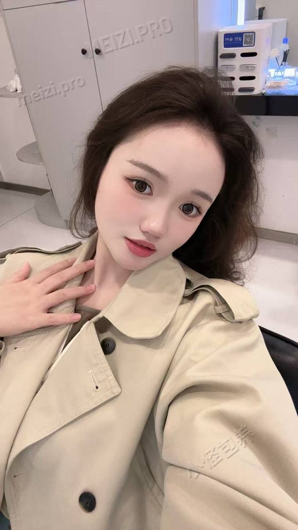 广东 深圳 23岁 155cm 100 C杯 幼师 口活还行，床上sao 抽烟纹身:无 SM:否 无套:否 口交:可 过夜:可 同居:可 可飞:能（太远不接受）不去港澳 价格:6 特点:口活还行，床上sao