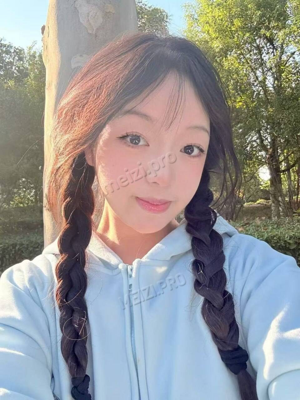 安徽 合肥 19岁 163cm 103 B杯 学生 清纯女大 三点粉嫩 自述性欲强所以出来找 乖巧听话 温柔可爱 甜妹类型 性格好 会提供情绪价值 床上小反差 声音好听 可以接受SM 有待老板来开发 抽烟纹身:无 SM:是 无套:否 口交:可 过夜:看情况 同居:可 可飞:不可以 价格:5 特点:清纯女大 三点粉嫩 自述性欲强所以出来找 乖巧听话 温柔可爱 甜妹类型 性格好 会提供情绪价值 床上小反差 声音好听 可以接受SM 有待老板来开发