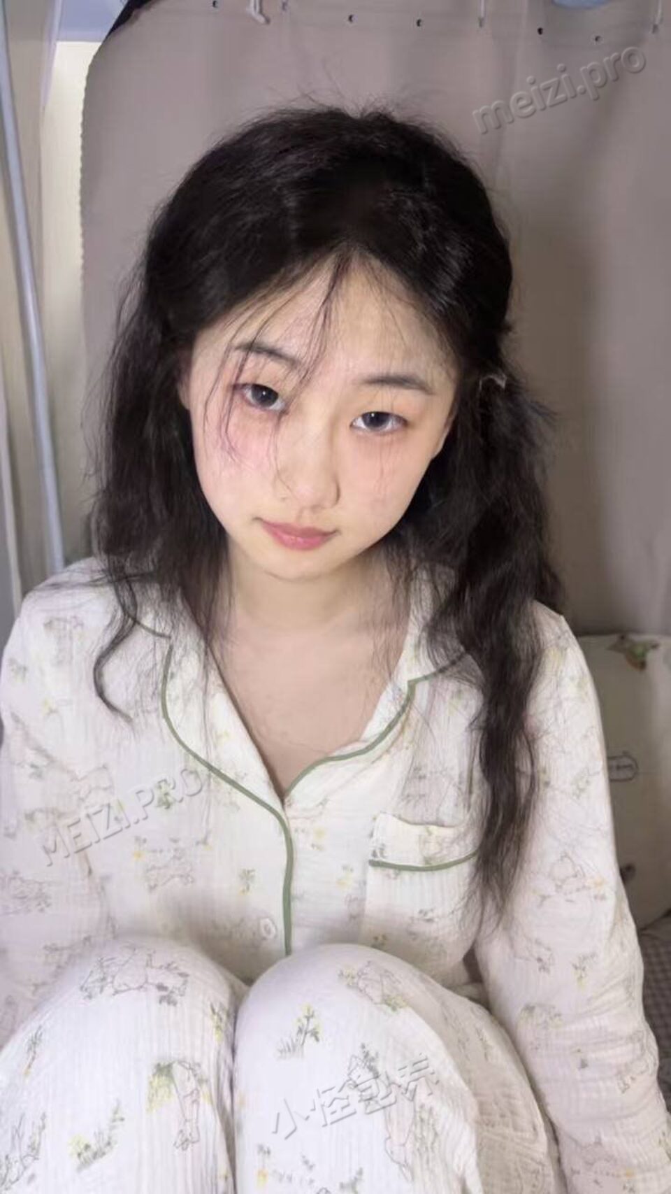河北 石家庄 18岁 164cm 96 B杯 学生 事少 抽烟纹身:无 SM:是 无套:否 口交:可 过夜:可 同居:否 可飞:可 不太远 价格:15 特点:事少