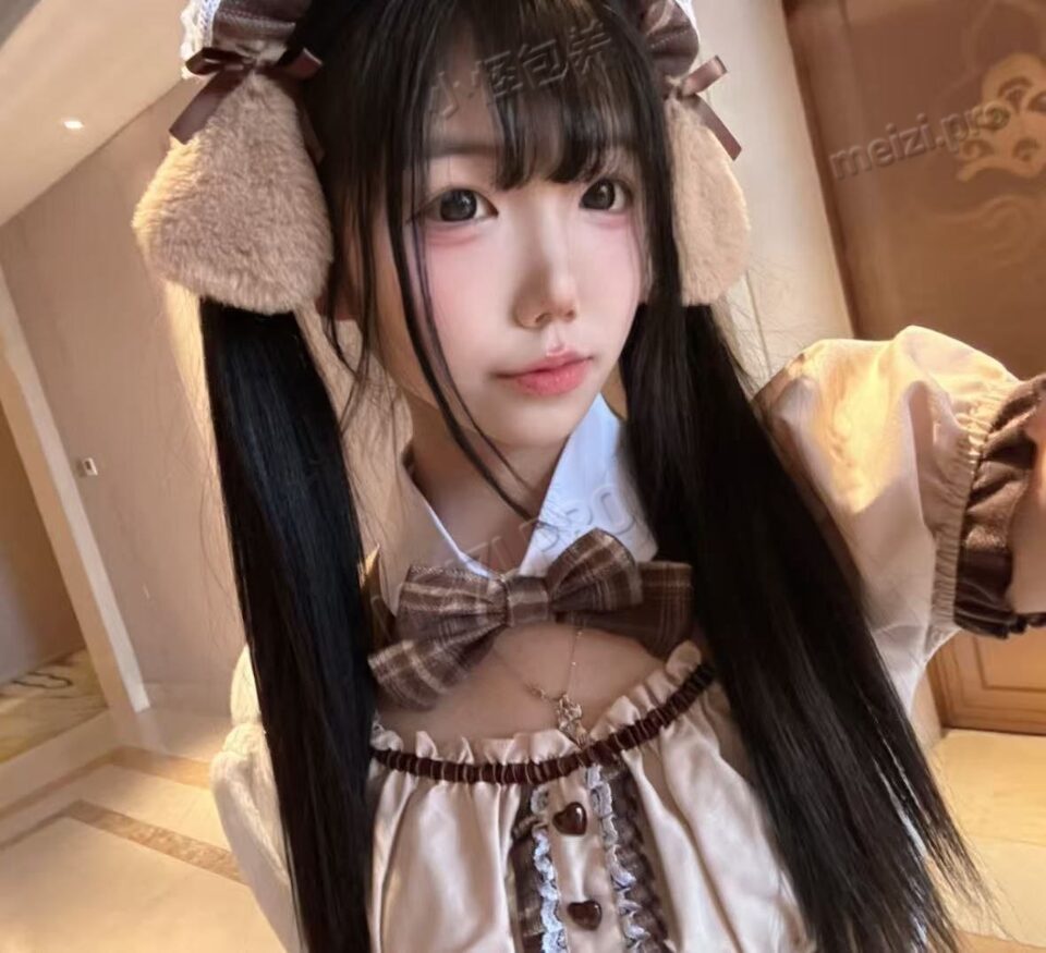 河南 三门峡 17岁 160cm 90 B杯 学生 性格好 甜美小萝莉 叫床好听反差 抽烟纹身:无纹身 SM:是 无套:否 口交:可 过夜:可 同居:可 可飞:可 价格:6 特点:性格好 甜美小萝莉 叫床好听反差