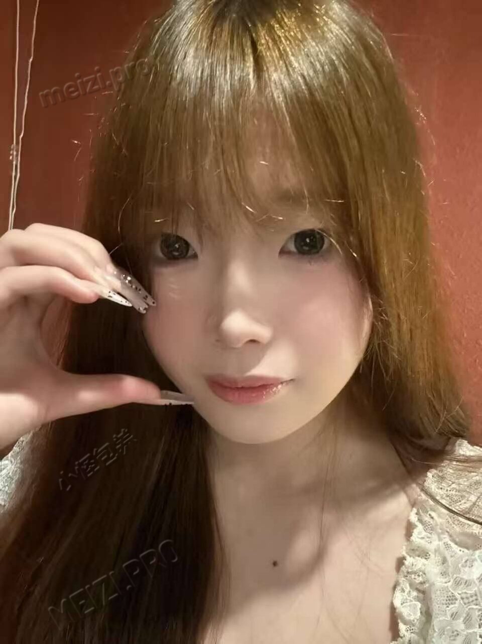 河南 信阳 20岁 160cm 100 A杯 学生 都还行 SM:轻微 无套:可 口交:可 过夜:可 可飞:可 价格:6 特点:都还行