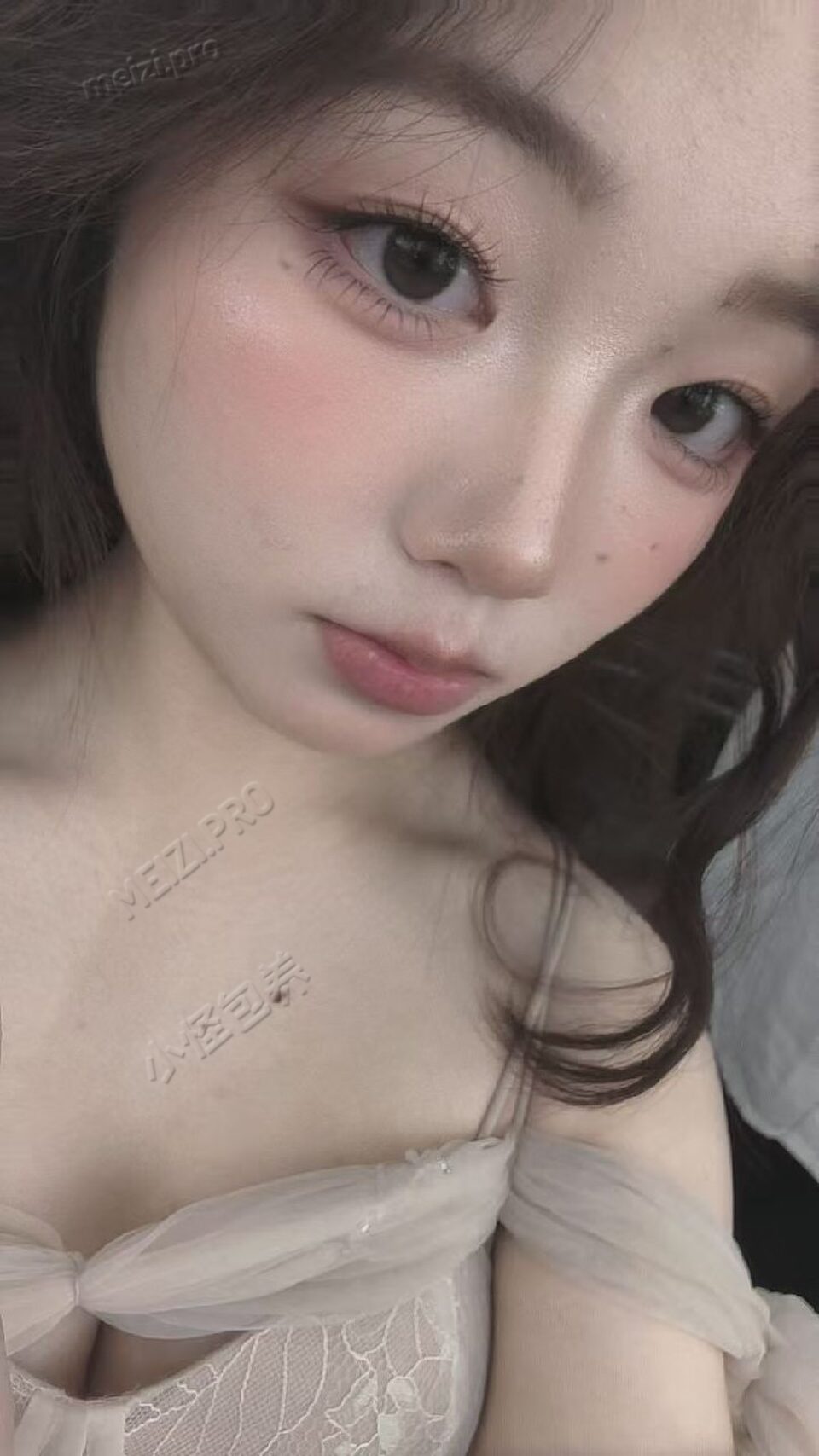 浙江 宁波 19岁 165cm 50 C杯 无业 身材好 情商高 会哄人 听话 是处没什么经验 SM:是 无套:否 口交:否 过夜:否 同居:否 可飞:否 价格:20 特点:身材好 情商高 会哄人 听话 是处没什么经验