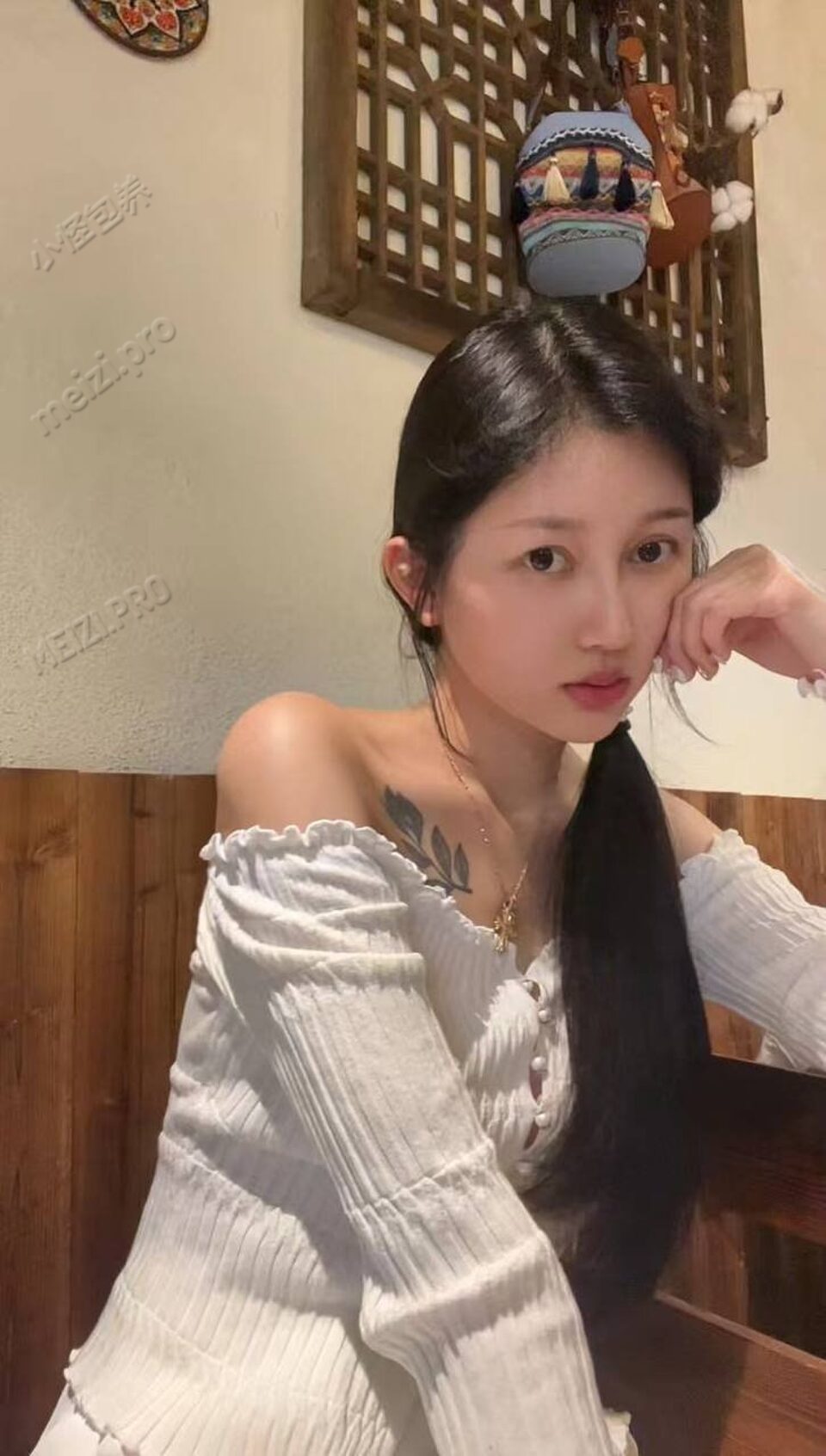 江西 吉安 25岁 196cm 105 B杯 无 温柔体贴,性格大方 抽烟纹身:偶尔抽烟有纹身 SM:否 无套:可 口交:可 过夜:可 同居:可 可飞:可 最好不港澳 价格:15 特点:温柔体贴,性格大方