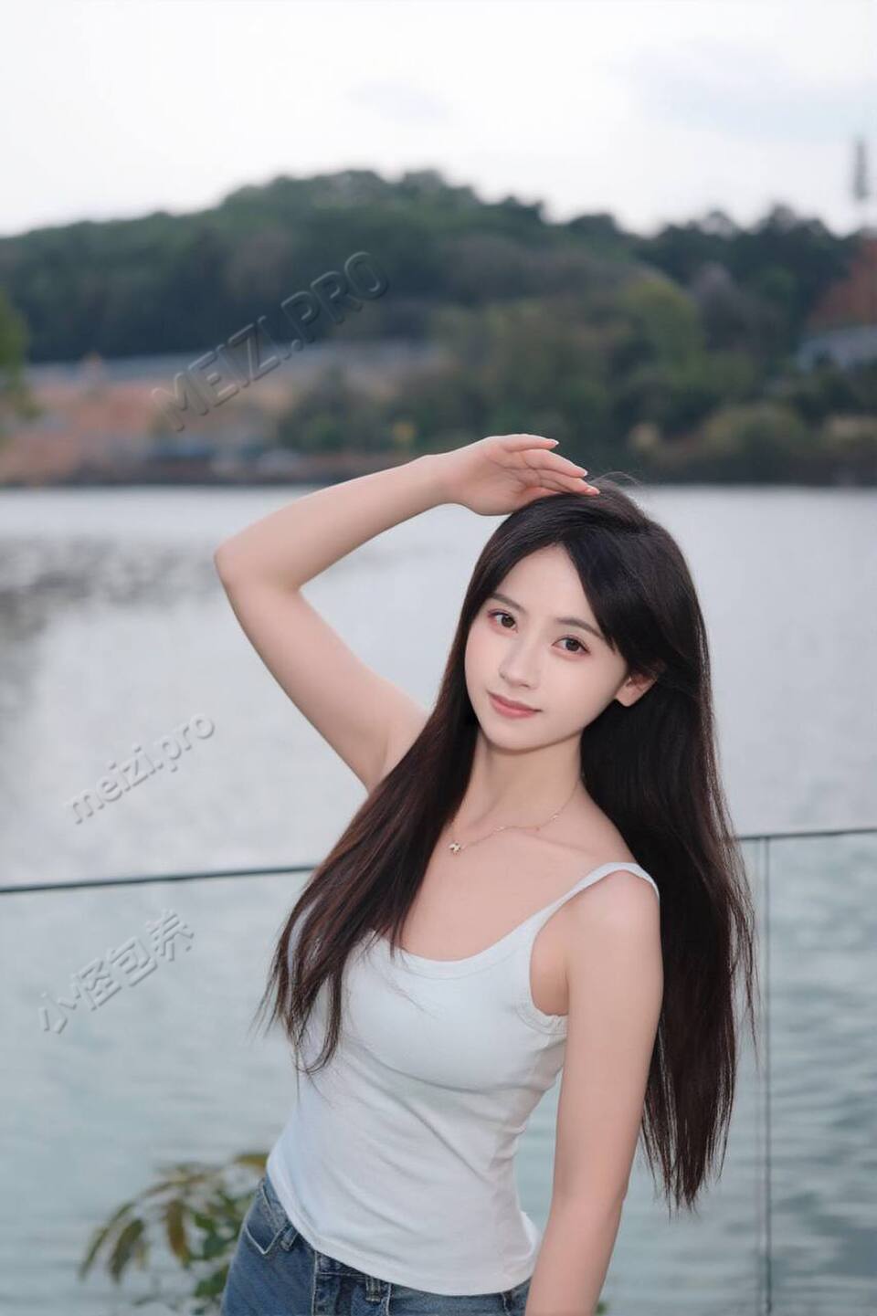 浙江 杭州 21岁 160cm 82 B杯 学生 刚接触，性格好，乖巧 抽烟纹身:无 SM:否 无套:否 口交:可 同居:否 可飞:可 其他城市外省 价格:20 特点:刚接触，性格好，乖巧
