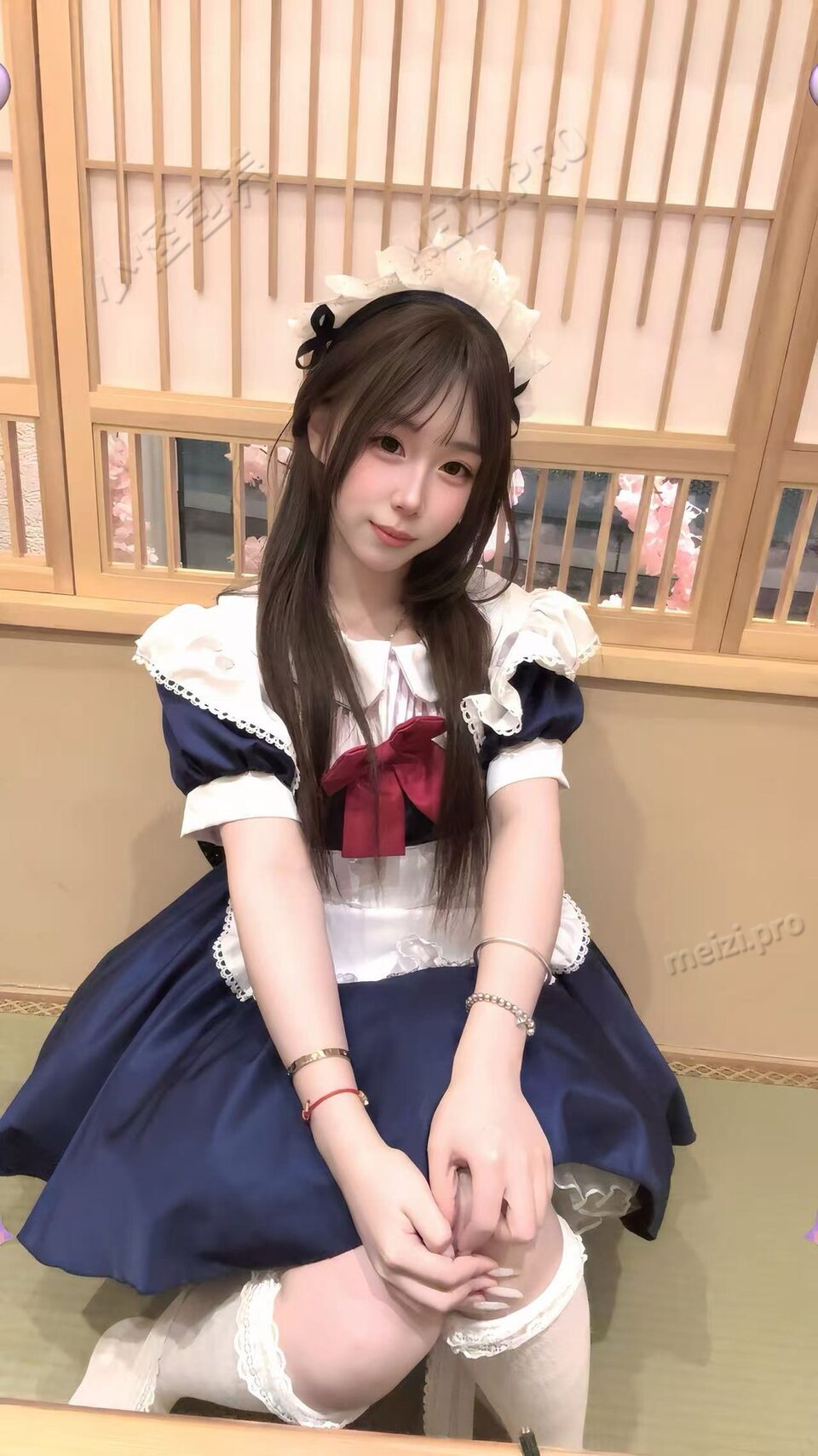 江苏 南通 21岁 160cm 98 B杯 创业 琴棋书画 吹拉弹唱 情商高 抽烟纹身:无 SM:是 无套:可 口交:可 过夜:可 同居:可 可飞:可 价格:8 特点:琴棋书画 吹拉弹唱 情商高