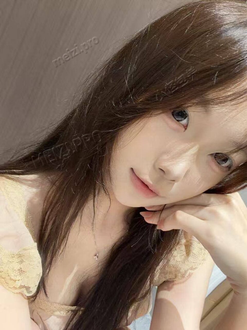 福建 厦门 18岁 163cm 98 C杯 学生 年轻,御萝双修,欲望强,很反差,乖巧听话,接受度高,身材比例好,嫩 SM:是 无套:否 口交:可 过夜:可 同居:否 可飞:可 价格:9 特点:年轻,御萝双修,欲望强,很反差,乖巧听话,接受度高,身材比例好,嫩