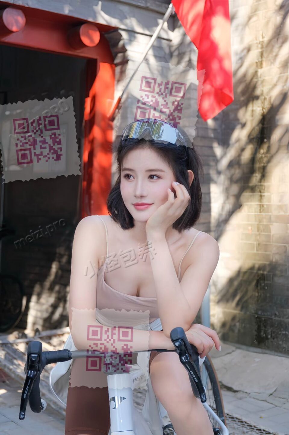 北京 北京 26岁 165cm 96 B杯 女生 本科 日常英语自由交流 一字马，蜜桃臀，有马甲线，身体柔软，皮肤白嫩 SM:否 无套:否 口交:可 过夜:可 同居:否 可飞:可 其他城市 外省 价格:21 特点:本科 日常英语自由交流 一字马，蜜桃臀，有马甲线，身体柔软，皮肤白嫩