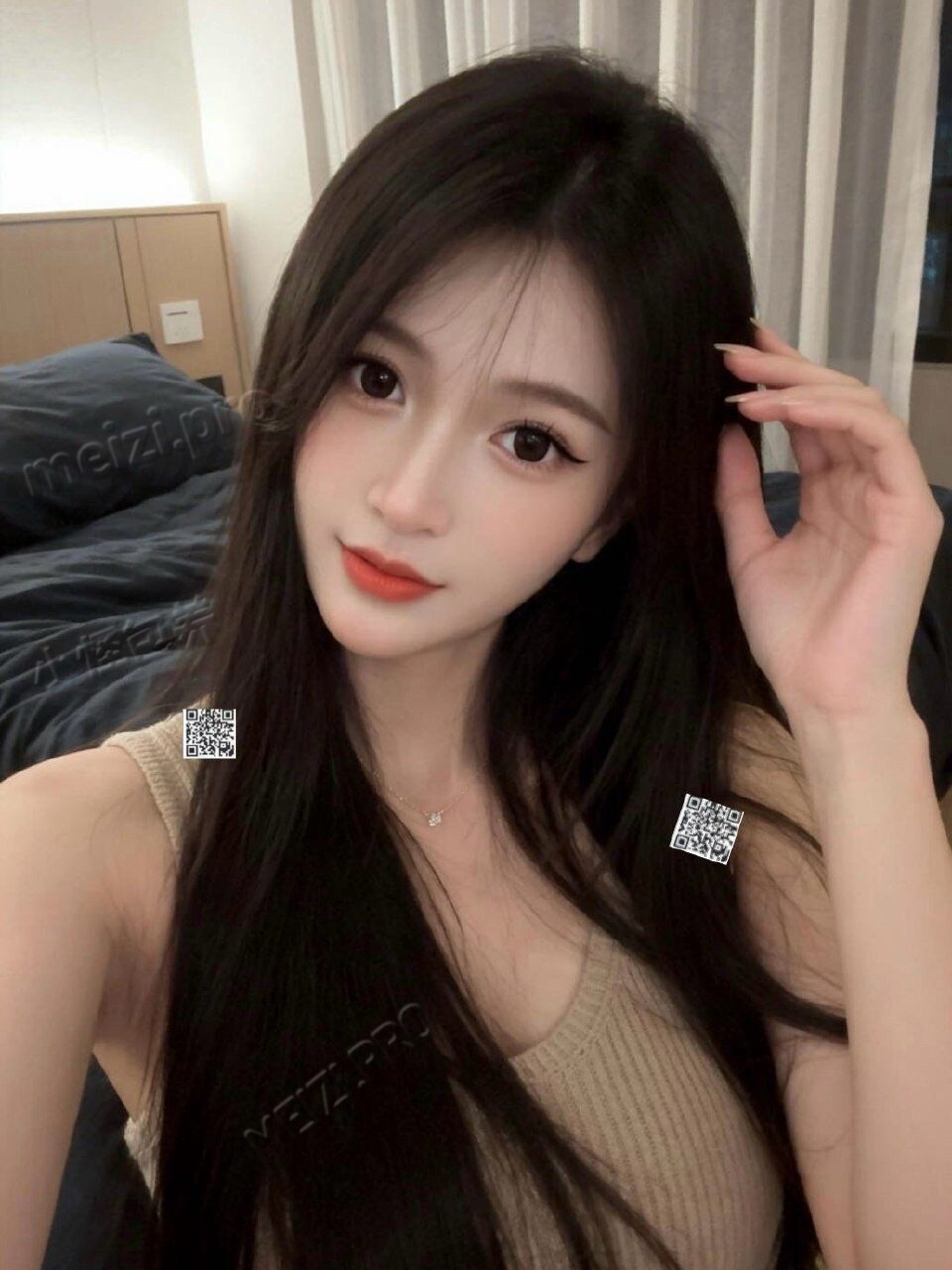 广东 东莞 22岁 165cm 84 B杯 平面模特 乖巧听话 清纯甜美 唱歌好听 全身无整 幽默有趣 皮肤白皙 活好水多 白虎 口爆 会深喉 三点粉 配合度高 情商高情绪价值满满 抽烟纹身:无 SM:是 无套:可 口交:可 过夜:可 同居:可 可飞:可 可去港澳 价格:23 特点:乖巧听话 清纯甜美 唱歌好听 全身无整 幽默有趣 皮肤白皙 活好水多 白虎 口爆 会深喉 三点粉 配合度高 情商高情绪价值满满