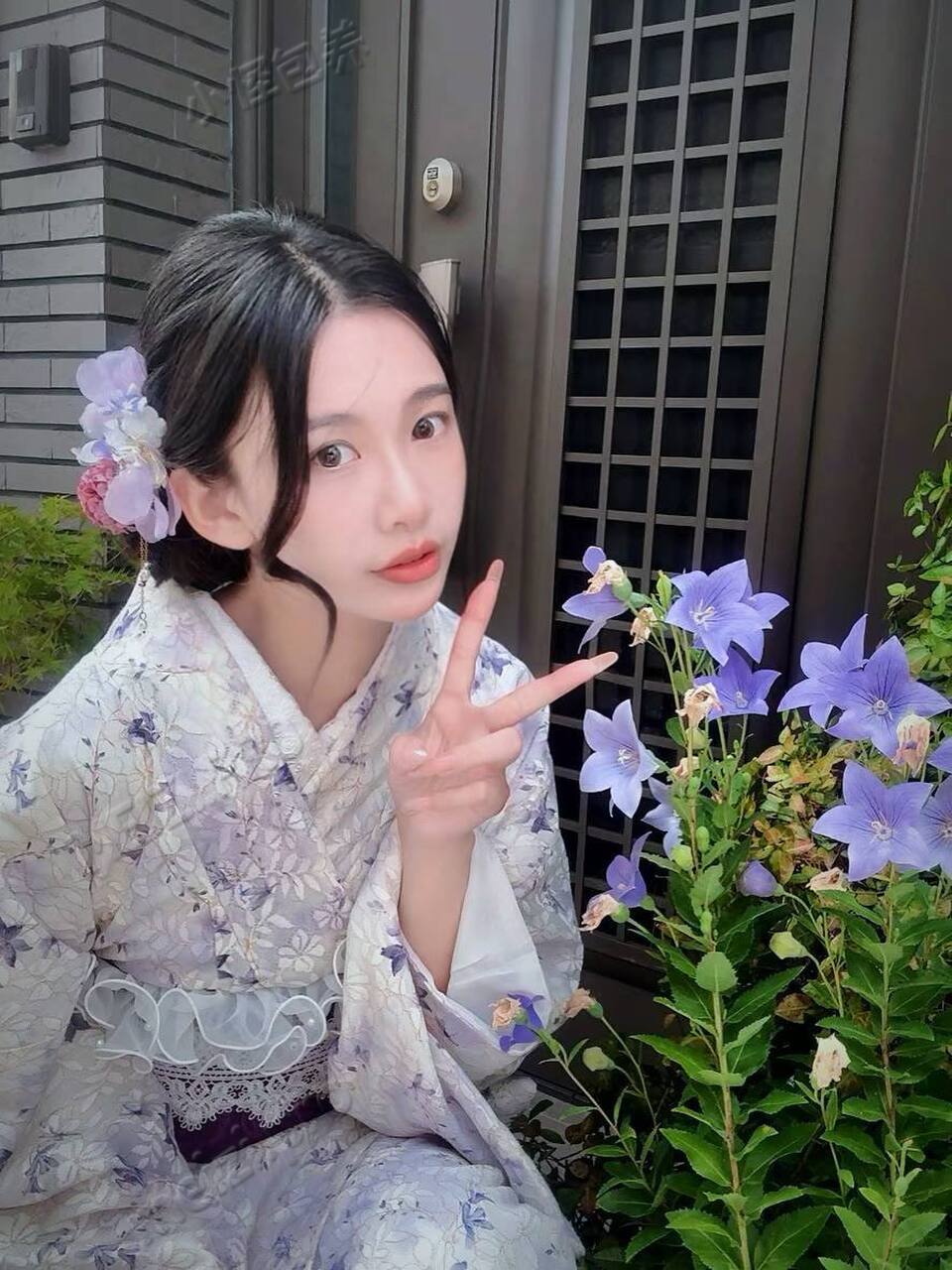 浙江 杭州 22岁 166cm 94 B杯 天然无整可甜可御素颜耐打清纯系校服白月光既视感人比较乖情商在线爱卫生喜欢清爽整洁 抽烟纹身:无 SM:轻度 无套:否 口交:可 过夜:可 同居:可 可飞:可其他城市外省出村 价格:15 特点:天然无整可甜可御素颜耐打清纯系校服白月光既视感人比较乖情商在线爱卫生喜欢清爽整洁