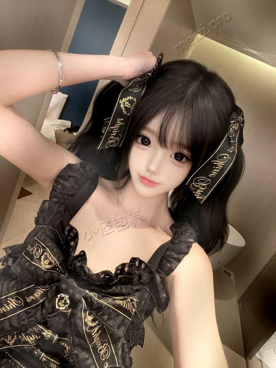 江西 赣州 18岁 167cm 90 A杯 学生 粉嫩紧 水多 抽烟纹身:无 SM:否 无套:否 口交:否 过夜:可 可飞:能 价格:6 特点:粉嫩紧 水多