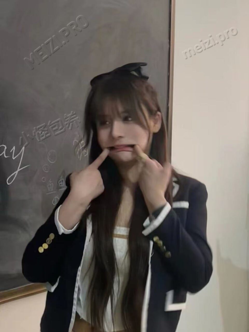 北京 北京 23岁 168cm 105 E杯 创业 可盐可甜，全身无整容无科技，平时健身，性格好脾气稳定会聊天 抽烟纹身:不抽烟有纹身 SM:是 无套:可 口交:可 过夜:可 同居:可 可飞:可 外省+1k一天 价格:12 特点:可盐可甜，全身无整容无科技，平时健身，性格好脾气稳定会聊天