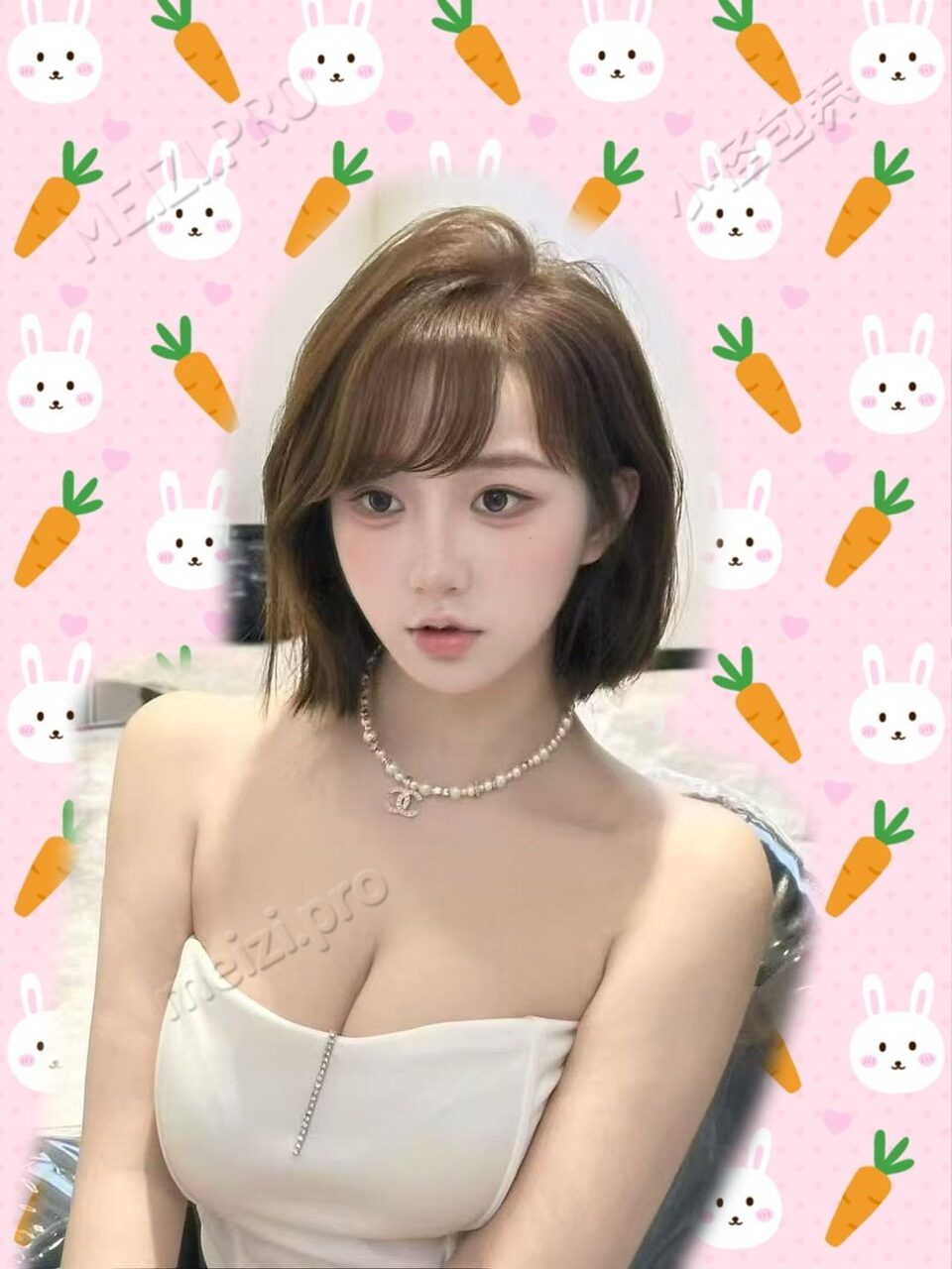 广东 广州 22岁 163cm 98 D杯 刚毕业 童颜巨乳 皮肤非常白 前凸后翘 皮肤光滑细腻 会舞蹈柔韧度高 活泼可爱 学历一本 有情商 SM:轻度 无套:否 口交:可 过夜:可 同居:可 可飞:能，其他城市，港澳 价格:40 特点:童颜巨乳 皮肤非常白 前凸后翘 皮肤光滑细腻 会舞蹈柔韧度高 活泼可爱 学历一本 有情商