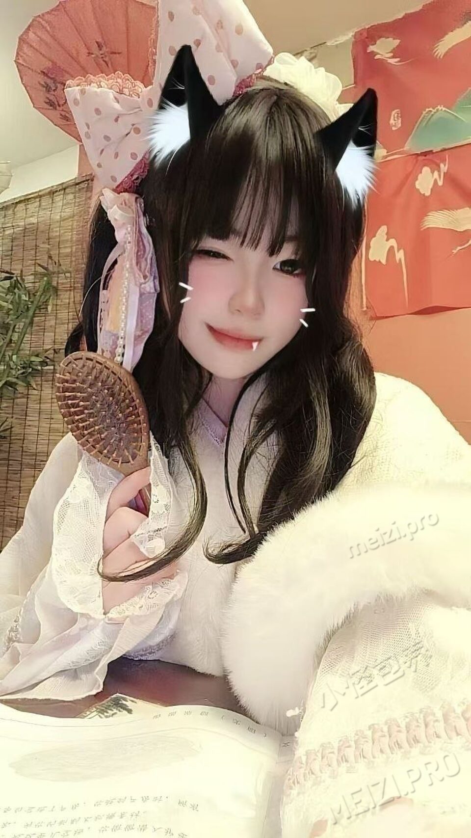 广东 广州 18岁 161cm 110 C杯 学生 可爱 萌妹子 抽烟纹身:无纹身不抽烟 SM:是 无套:否 口交:可 过夜:可 同居:可 可飞:可（附近可以） 价格:4.888 特点:可爱 萌妹子