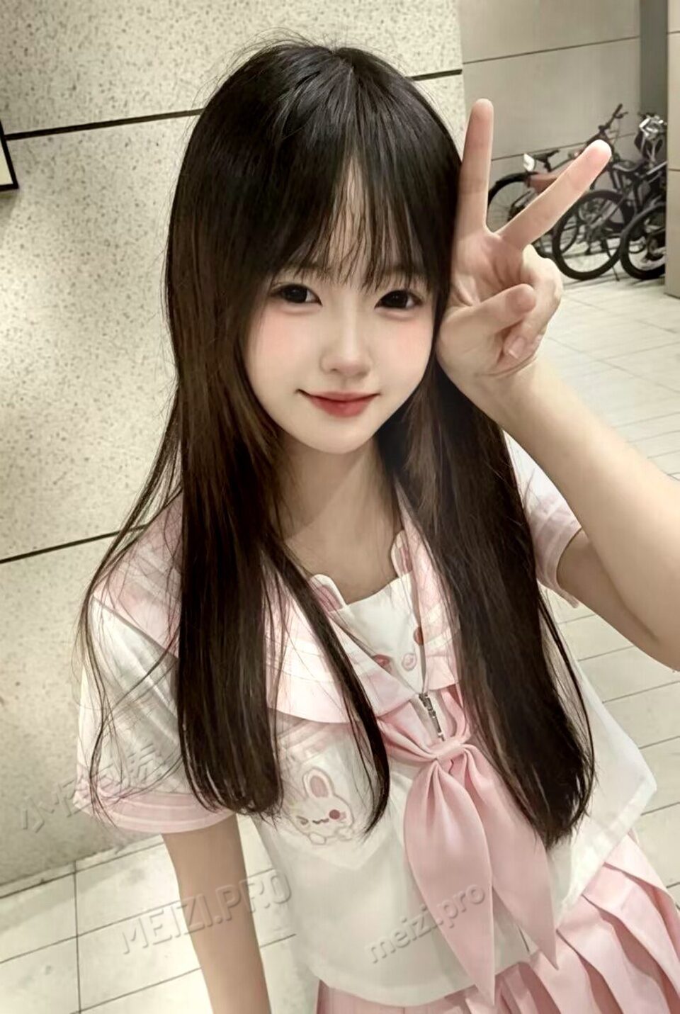 江苏 无锡 18岁 168cm 95 B杯 学生 清纯可爱,听话懂事,乖巧伶俐,可盐可甜,小鸟依人,配合度高,活好反差,娇小玲珑,接受程度高,会提供情绪价值,待开发更多的新玩法 抽烟纹身:无 SM:是 无套:可 口交:否 过夜:可 同居:否 可飞:可 价格:6 特点:清纯可爱,听话懂事,乖巧伶俐,可盐可甜,小鸟依人,配合度高,活好反差,娇小玲珑,接受程度高,会提供情绪价值,待开发更多的新玩法