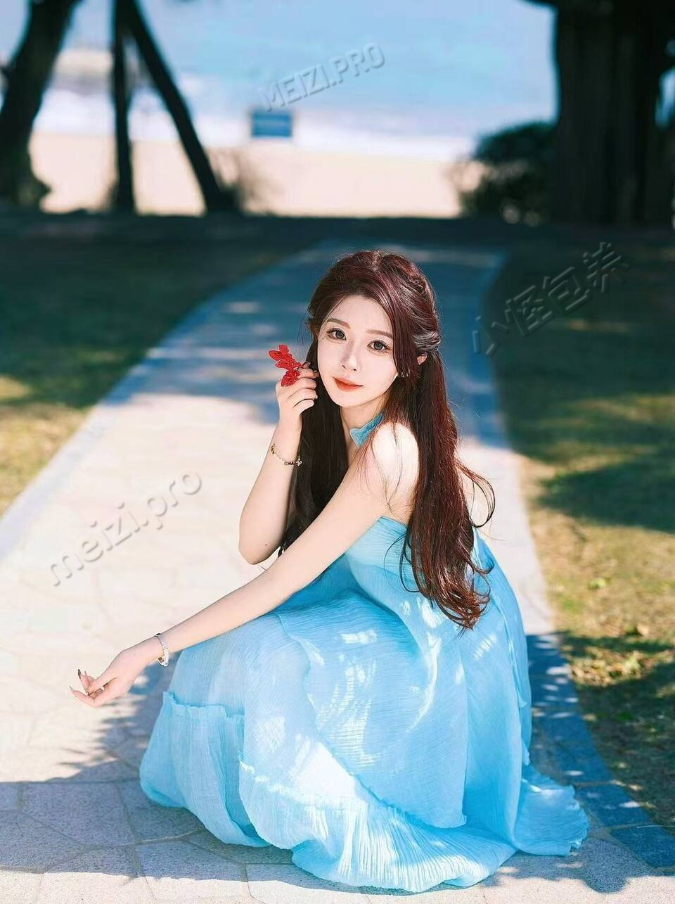 英国 伦敦 23岁 168cm 95 B杯 学生 圈子干净,双商高,不打扰 SM:是 无套:可 口交:可 过夜:可 同居:可 可飞:可 价格:30 特点:圈子干净,双商高,不打扰