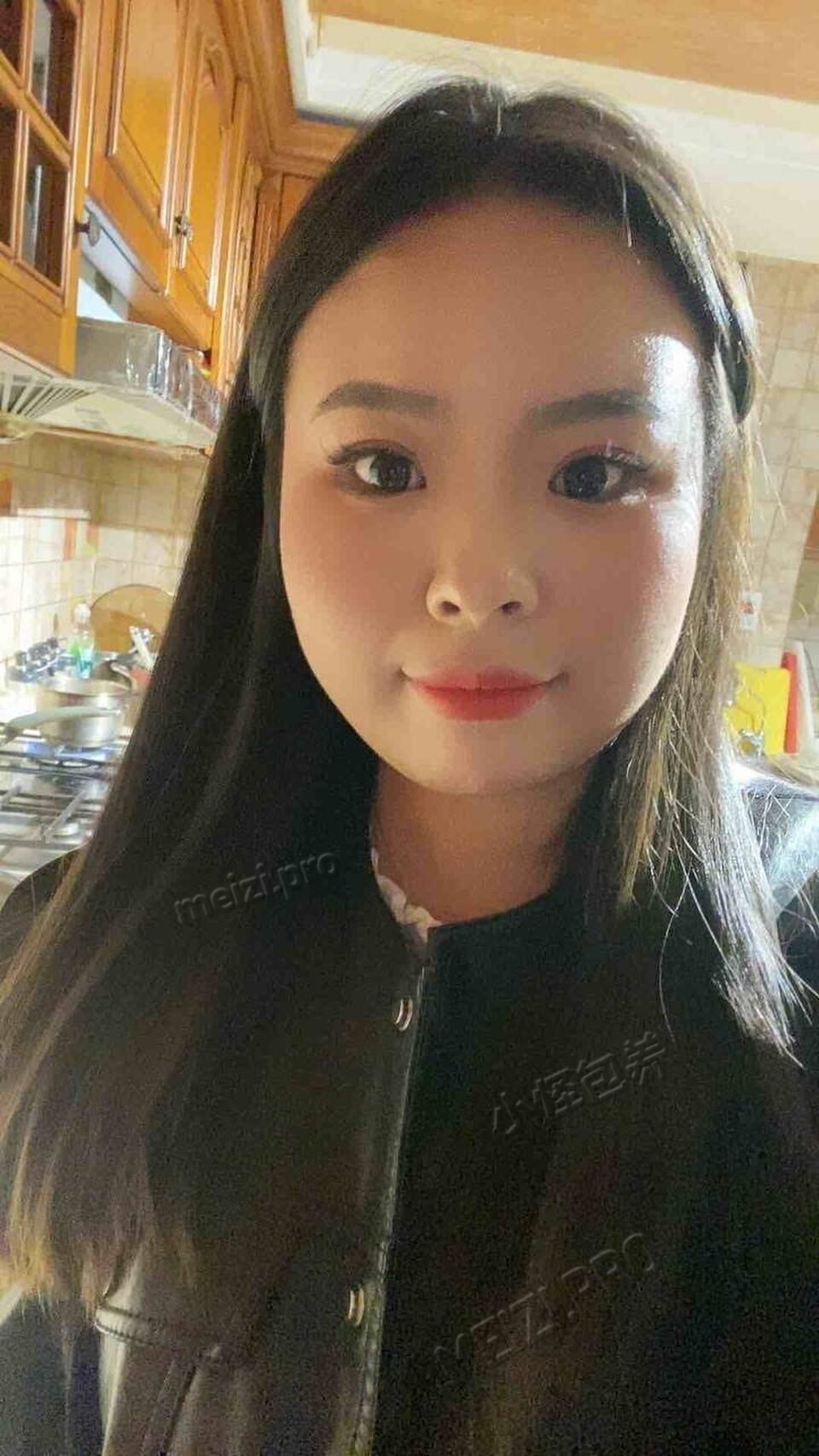 河南 郑州 安阳 25岁 162cm 120 D杯 刚辞职 性格好,事少,会做饭 SM:轻 无套:可 口交:可 过夜:可 同居:可 可飞:可 价格:10 特点:性格好,事少,会做饭