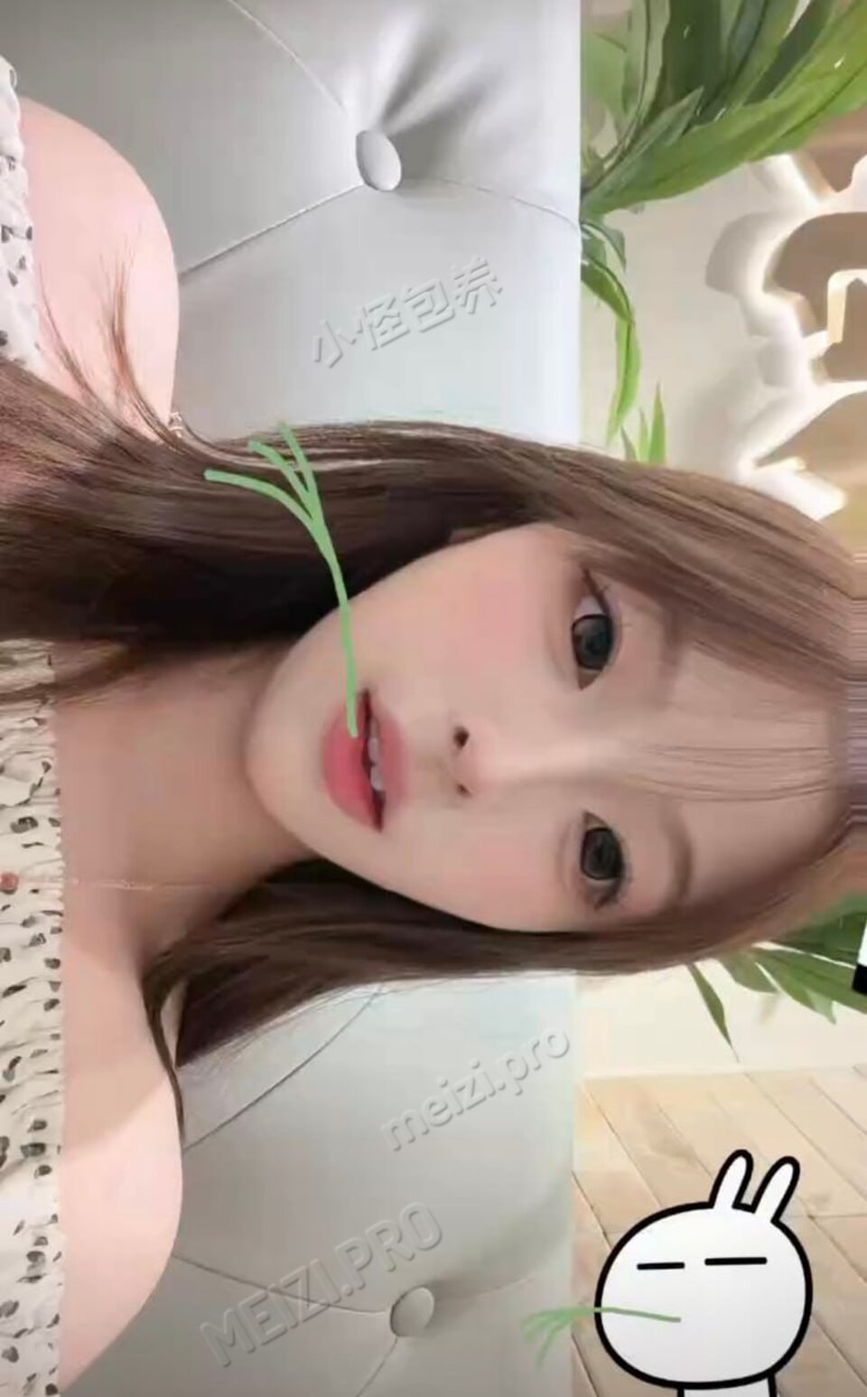 湖北 武汉 17岁 163cm 99 A杯 女生 平时都挺有时间的,是比较干净的,没do过几次 抽烟纹身:不抽烟不纹身 SM:否 无套:否 口交:否 过夜:可 同居:否 可飞:不 价格:20 特点:平时都挺有时间的,是比较干净的,没do过几次
