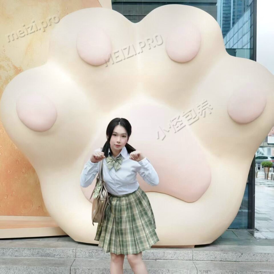 广东 深圳 24岁 167cm 105 D杯 国内贸易 性格开朗随和好相处，爱好唱粤语歌，性经验很少刚破处，专一且长情 抽烟纹身:无 SM:是 无套:否 口交:可 过夜:可 同居:否 可飞:可 广东内 价格:8 特点:性格开朗随和好相处，爱好唱粤语歌，性经验很少刚破处，专一且长情