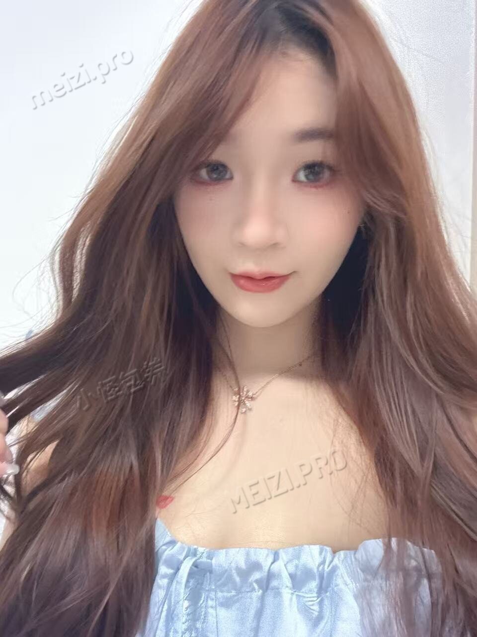 福建 福州 26岁 165cm 96 B杯 白领 性格好,提供情绪价值到位 SM:是 无套:可 口交:可 过夜:可 同居:否 可飞:可 价格:20 特点:性格好,提供情绪价值到位