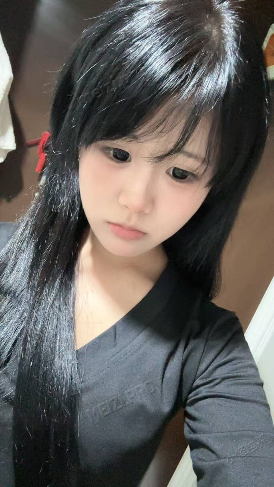 四川 成都 18岁 155cm 92 C杯 学生 多种风格驾驭，每天不一样的女友陪伴，床上动作撩人主动迎合各种深度，服务体贴入微，娇小玲珑，可盐可甜，活泼开朗 抽烟纹身:无纹身 SM:是 无套:可 口交:可 过夜:可 同居:可 可飞:可 价格:4 特点:多种风格驾驭，每天不一样的女友陪伴，床上动作撩人主动迎合各种深度，服务体贴入微，娇小玲珑，可盐可甜，活泼开朗