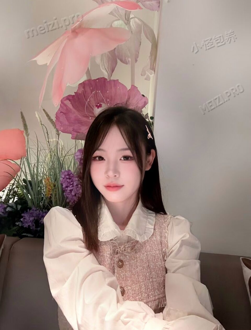 浙江 杭州 20岁 160cm 90 A杯 女生 因人而异 抽烟纹身:无抽烟有纹身 SM:否 无套:可 口交:可 过夜:可 同居:可 可飞:不 价格:20 特点:因人而异