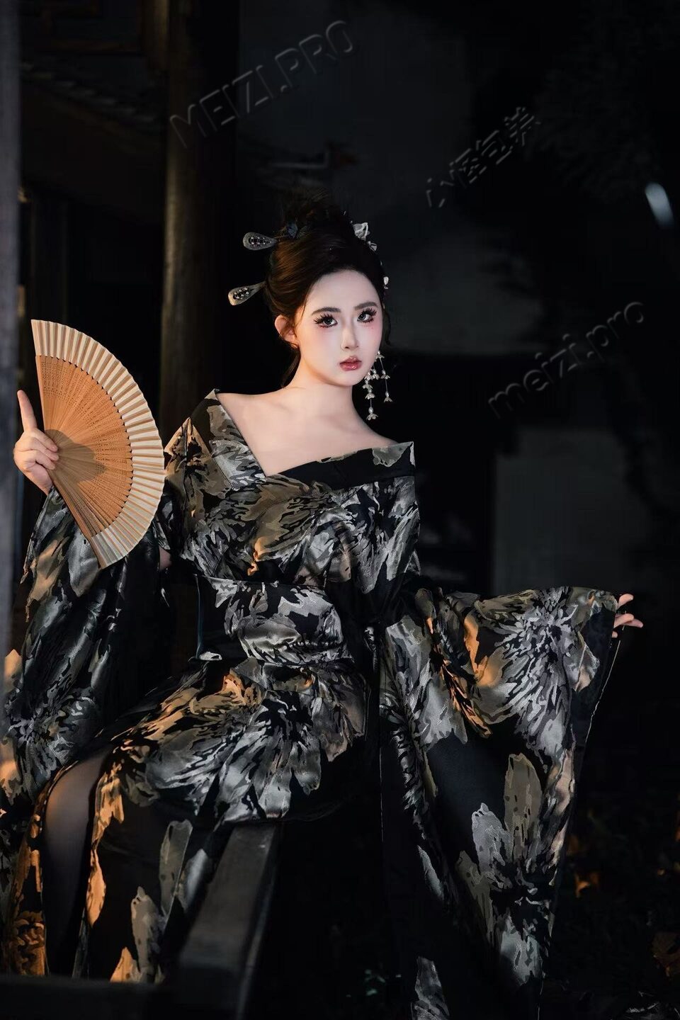 江西 南昌 20岁 167cm 115 C杯 实习生 纯欲可爱,穿上S,反差大,胸大腰细,屁股圆润,温柔体贴,容易高chao SM:是 无套:否 口交:可 过夜:可 同居:否 可飞:目前不飞 价格:6 特点:纯欲可爱,穿上S,反差大,胸大腰细,屁股圆润,温柔体贴,容易高chao