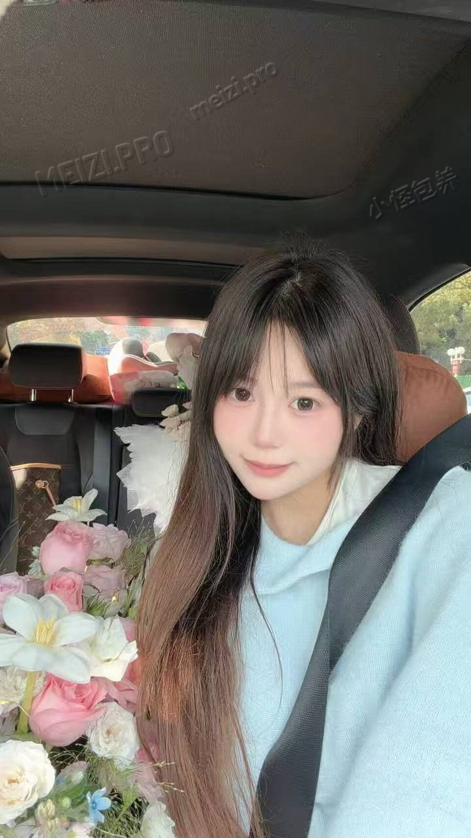 广东 广州 22岁 165cm 92 C杯 学生 很会夹吸，水很多，人工白虎，床上功夫好，反差感强 抽烟纹身:无 SM:是 无套:可 口交:可 过夜:可 同居:可 可飞:可 价格:10 特点:很会夹吸，水很多，人工白虎，床上功夫好，反差感强