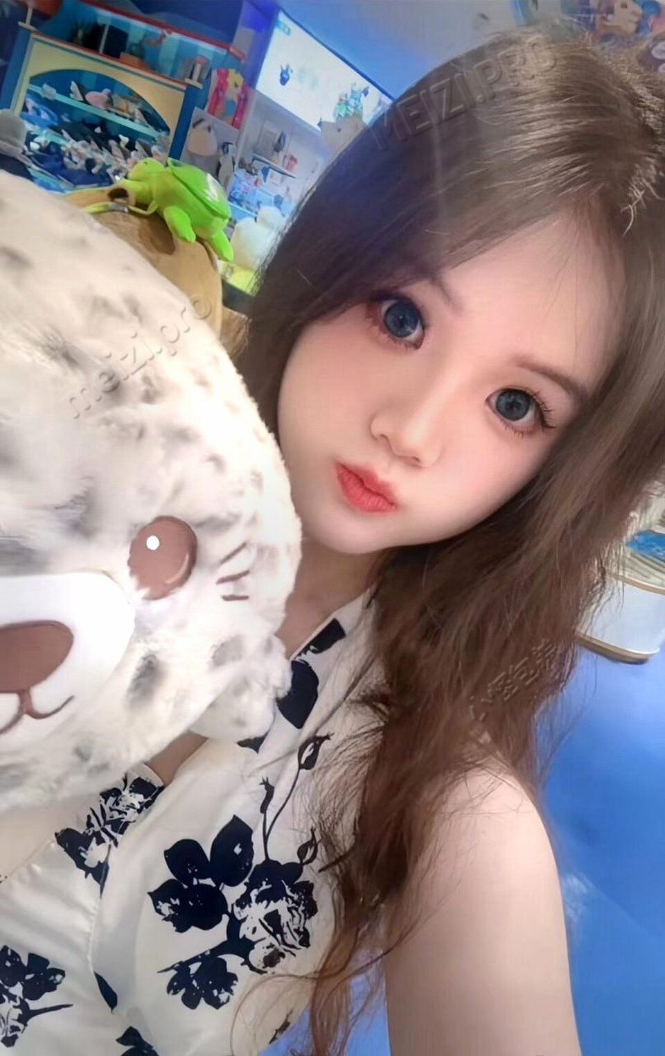 福建 福州 23岁 160cm 91 C杯 刚毕业 本人比照片好看，懂得都懂，不尬场 抽烟纹身:有抽烟无纹身 SM:是 无套:可 口交:可 过夜:可 同居:可 可飞:能 价格:9-20 特点:本人比照片好看，懂得都懂，不尬场