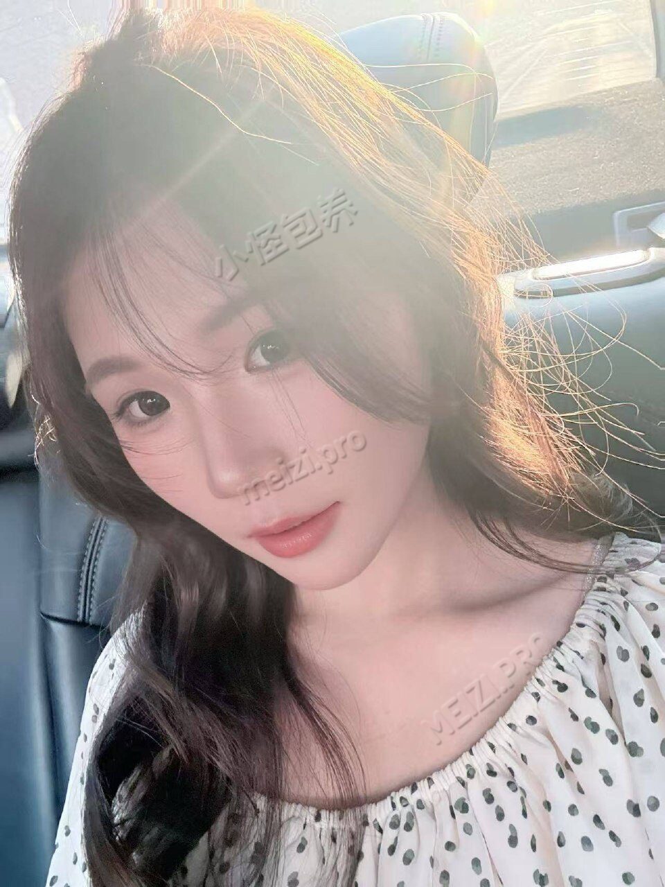 浙江 杭州 21岁 164cm 92 B杯 找工作中 情绪稳定,搞笑女,普拉提,跳舞 抽烟纹身:不抽烟有一点点纹身 SM:否 无套:否 口交:可 过夜:可 同居:否 可飞:可 价格:5 特点:情绪稳定,搞笑女,普拉提,跳舞