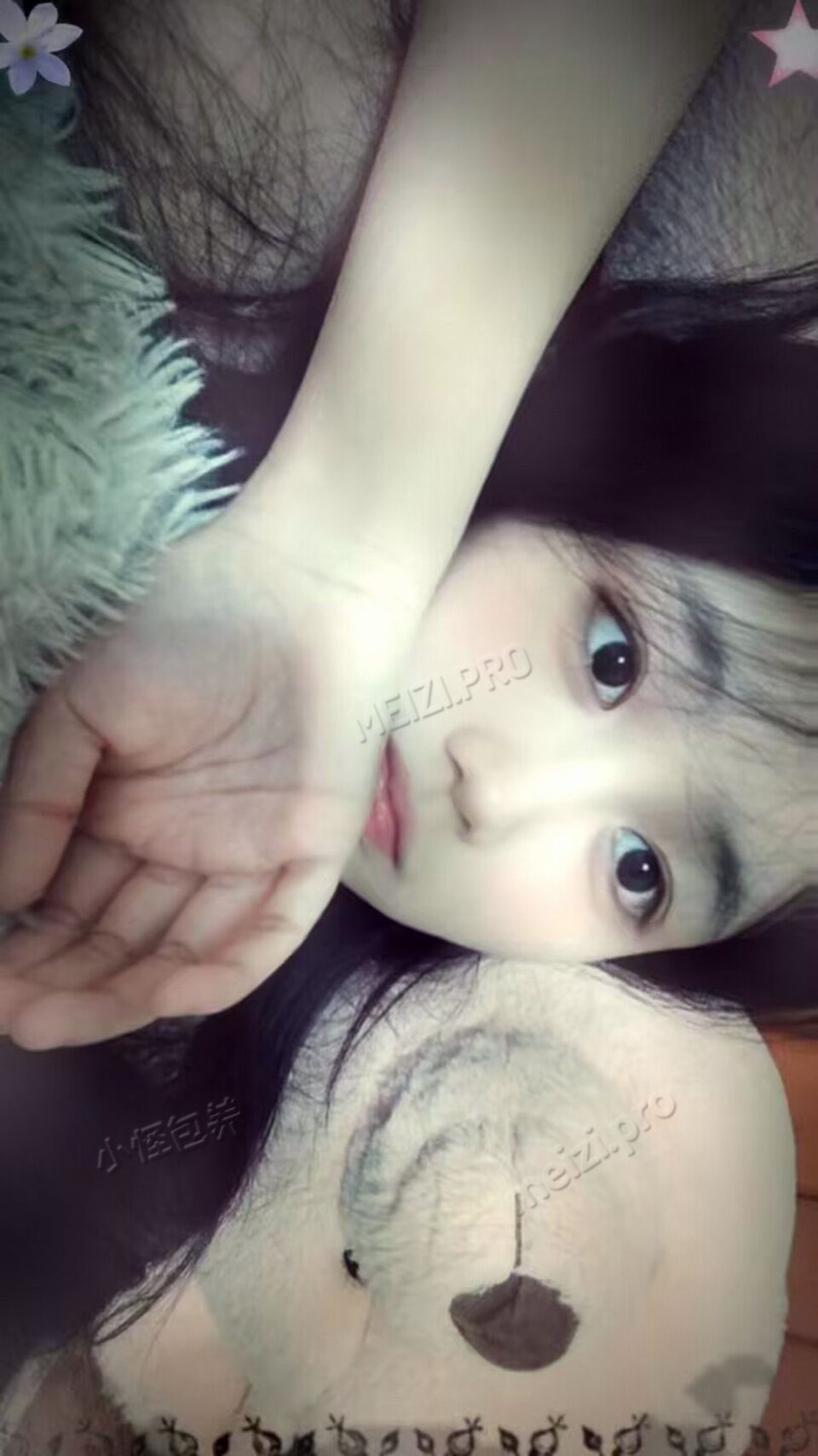 江西 南昌 18岁 155cm 100 D杯 女生 肤白 抽烟纹身:无 SM:否 无套:否 口交:可 过夜:否 同居:否 可飞:不可 价格:10 特点:肤白