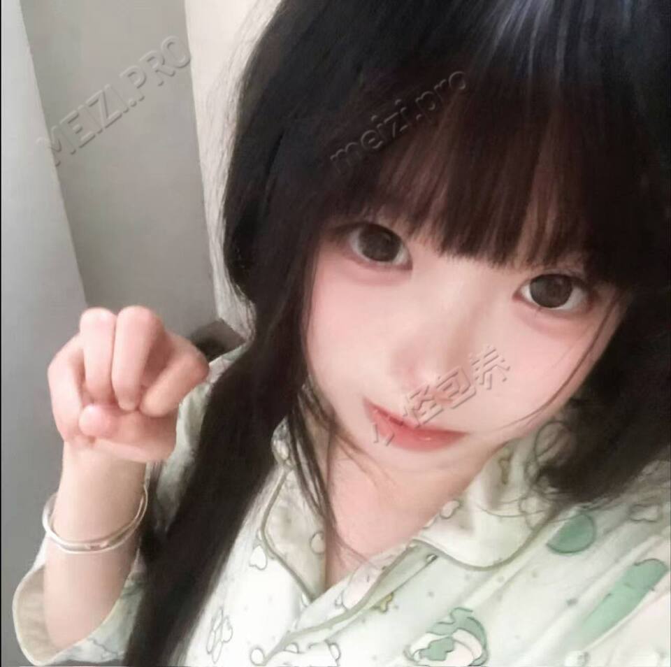 福建 福州 18岁 153cm 90 B杯 学生 皮肤白 会占卜 抽烟纹身:无纹身 可喝一点酒 SM:是 无套:可 口交:可 过夜:可 同居:可 可飞:可外省 不港澳不国外 价格:2 特点:皮肤白 会占卜