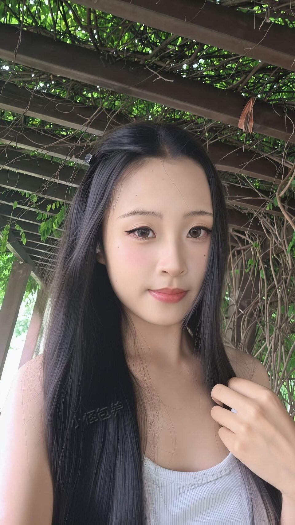 江西 南昌 20岁 175cm 110 C杯 学生 坚持健身,没有不良嗜好 抽烟纹身:无 SM:是 无套:否 口交:可 过夜:看情况 同居:否 可飞:看情况 价格:5 特点:坚持健身,没有不良嗜好