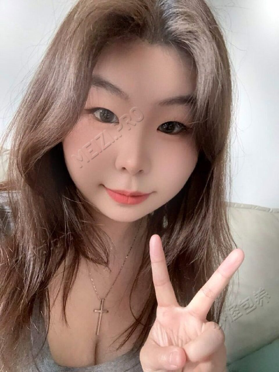 四川 成都 25岁 160cm 58 G杯 销售 学习能力比较强,会配合,比较能提供情绪价值,超级巨乳,会主动,超反差 抽烟纹身:无 SM:是 无套:可 口交:可 过夜:可 同居:可 可飞:可 价格:3 特点:学习能力比较强,会配合,比较能提供情绪价值,超级巨乳,会主动,超反差