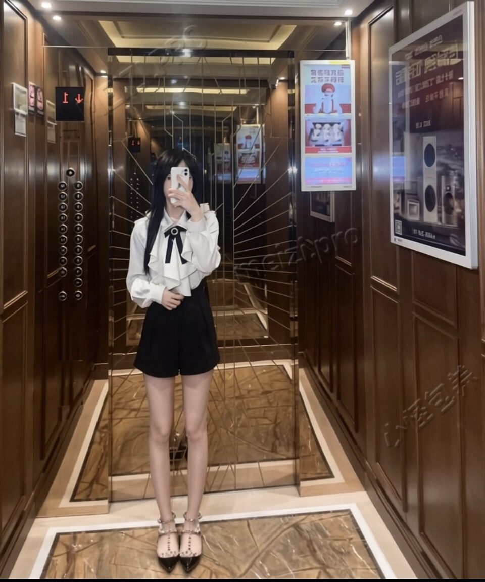 福建 厦门 23岁 167cm 92 B杯 行政 白 抽烟纹身:无 SM:否 无套:否 口交:可 过夜:可 同居:可 可飞:可 包括港澳 价格:12 特点:白