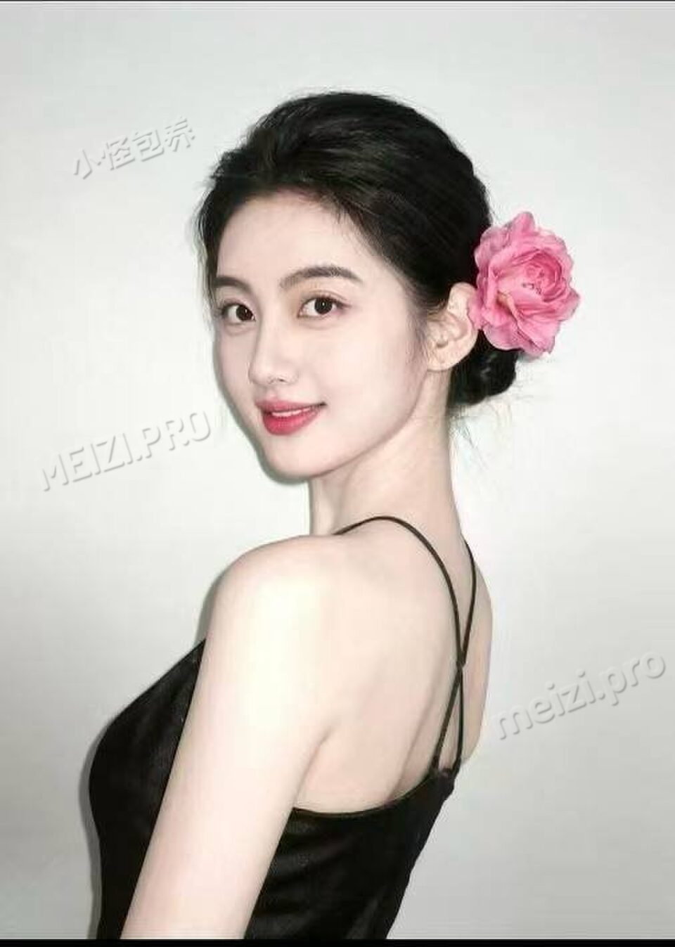 河北 廊坊 21岁 174cm 55 B杯 学生 拥有中戏合格证,形象好,温柔,懂事 抽烟纹身:不抽烟无纹身 SM:否 无套:可 口交:可 过夜:可 同居:可 可飞:可 价格:40 特点:拥有中戏合格证,形象好,温柔,懂事