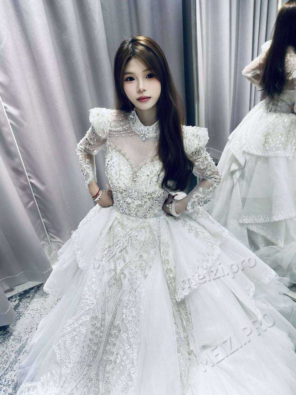 广东 深圳 18岁 160cm 80 B杯 学生 活好 SM:否 无套:否 口交:可 过夜:可 可飞:可 价格:2 特点:活好